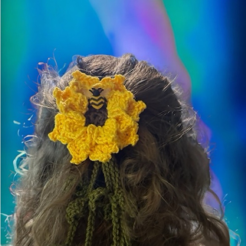 Sunflower Hair Barrett